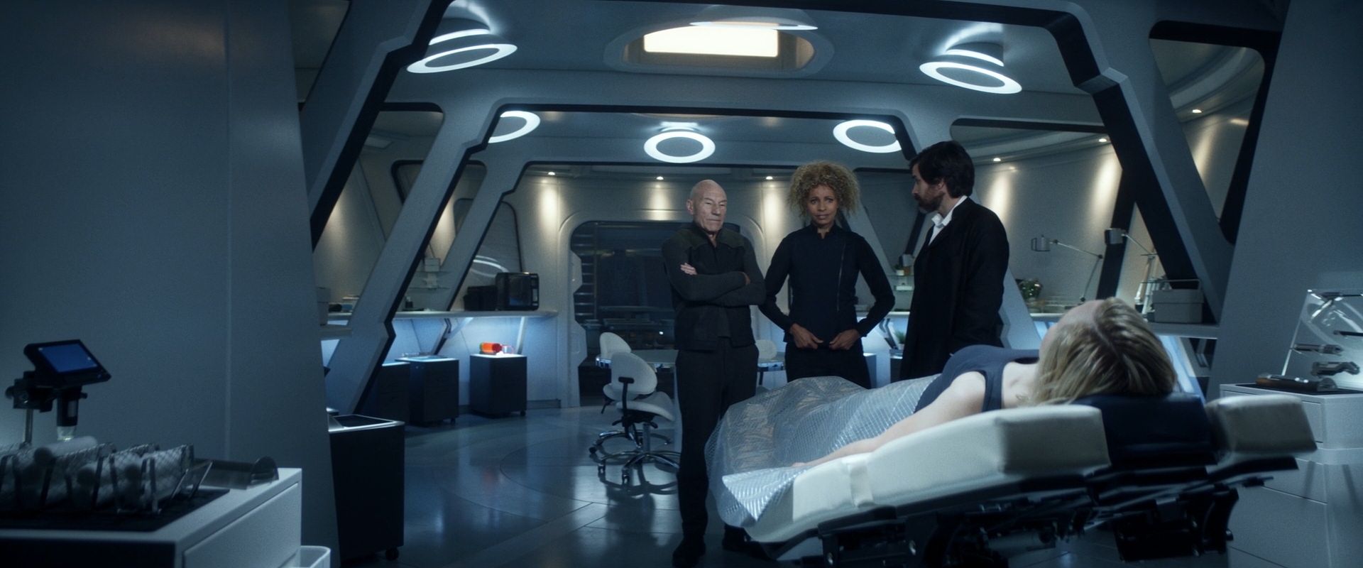 extant_StarTrek_PIC_1x08-BrokenPieces_01391.jpg