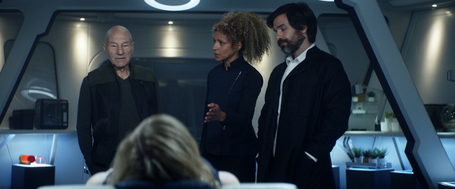 extant_StarTrek_PIC_1x08-BrokenPieces_01417.jpg
