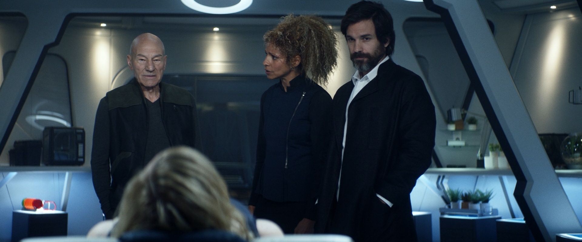 extant_StarTrek_PIC_1x08-BrokenPieces_01419.jpg