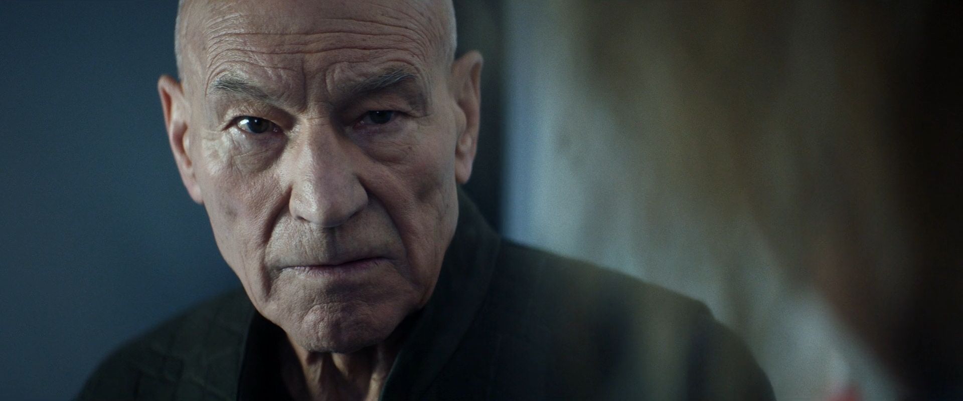 extant_StarTrek_PIC_1x08-BrokenPieces_01437.jpg