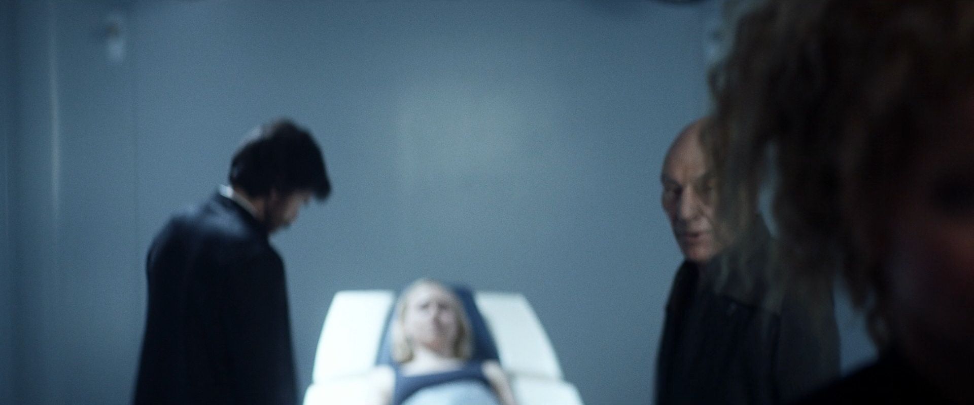 extant_StarTrek_PIC_1x08-BrokenPieces_01459.jpg
