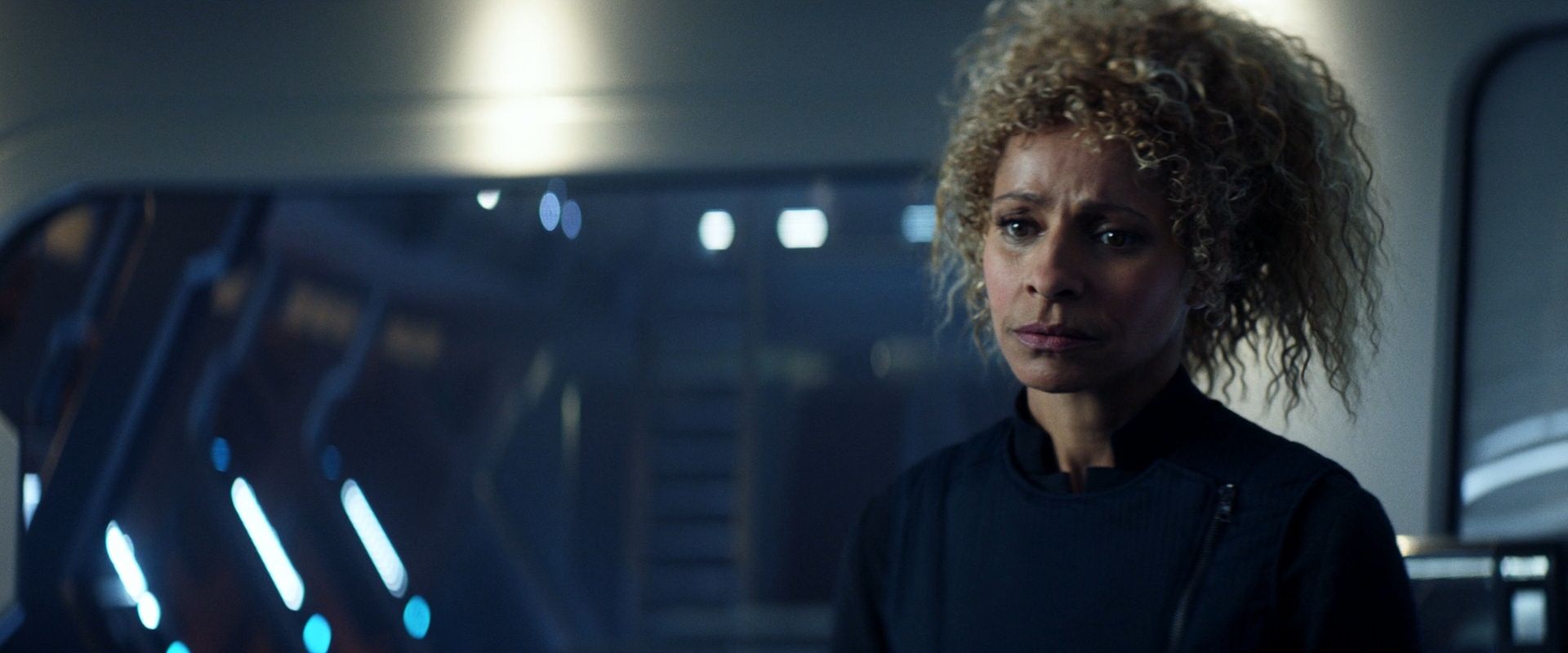 extant_StarTrek_PIC_1x08-BrokenPieces_01467.jpg