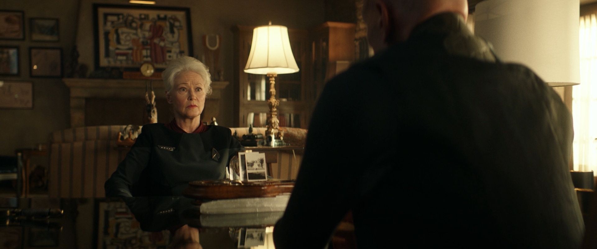extant_StarTrek_PIC_1x08-BrokenPieces_01570.jpg