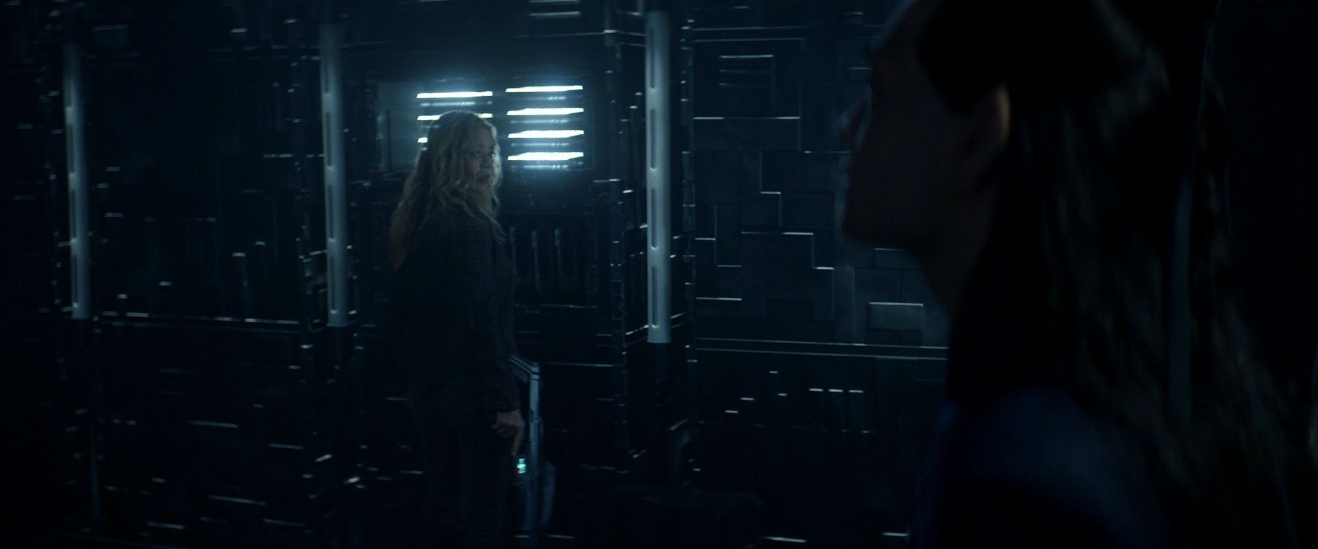 extant_StarTrek_PIC_1x08-BrokenPieces_01904.jpg