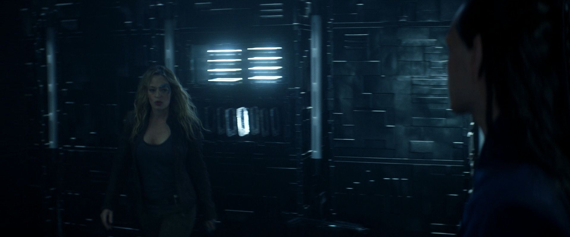 extant_StarTrek_PIC_1x08-BrokenPieces_01922.jpg