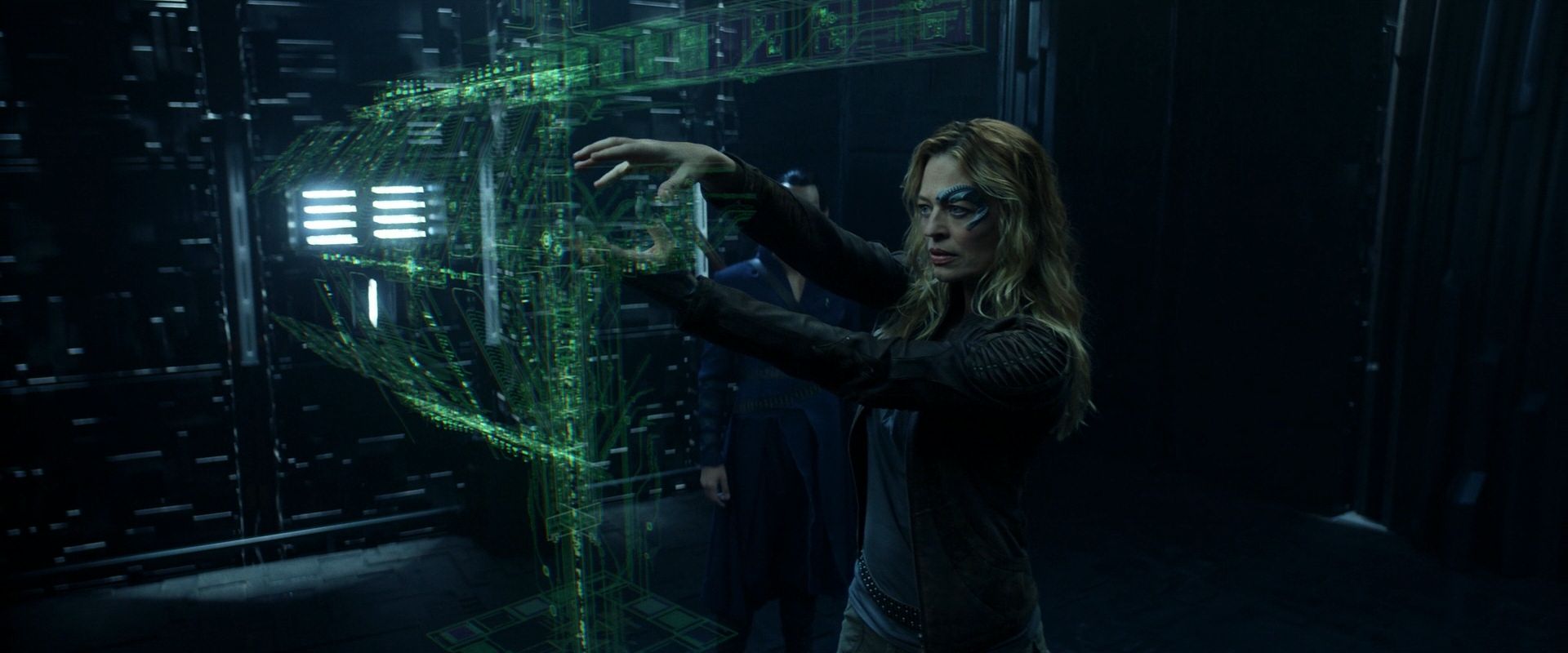 extant_StarTrek_PIC_1x08-BrokenPieces_01938.jpg