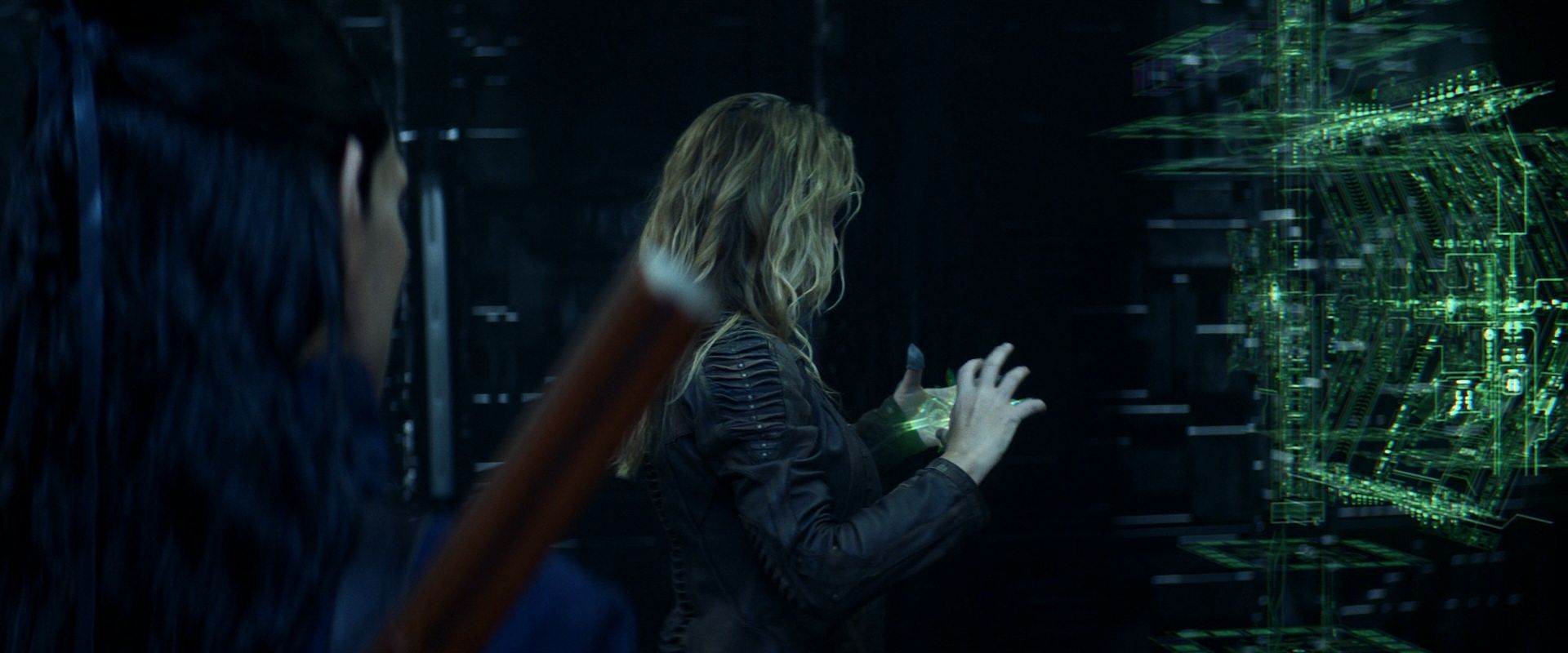 extant_StarTrek_PIC_1x08-BrokenPieces_01947.jpg