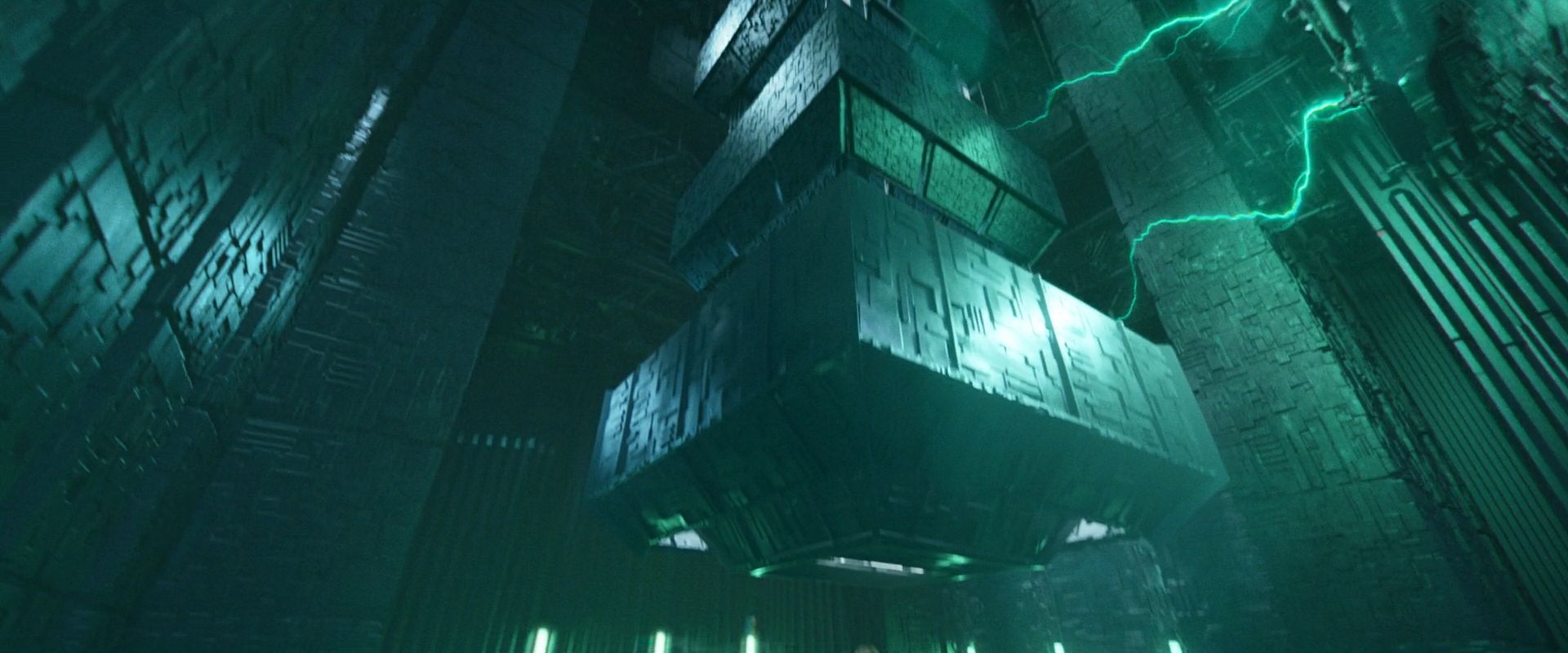 extant_StarTrek_PIC_1x08-BrokenPieces_01973.jpg