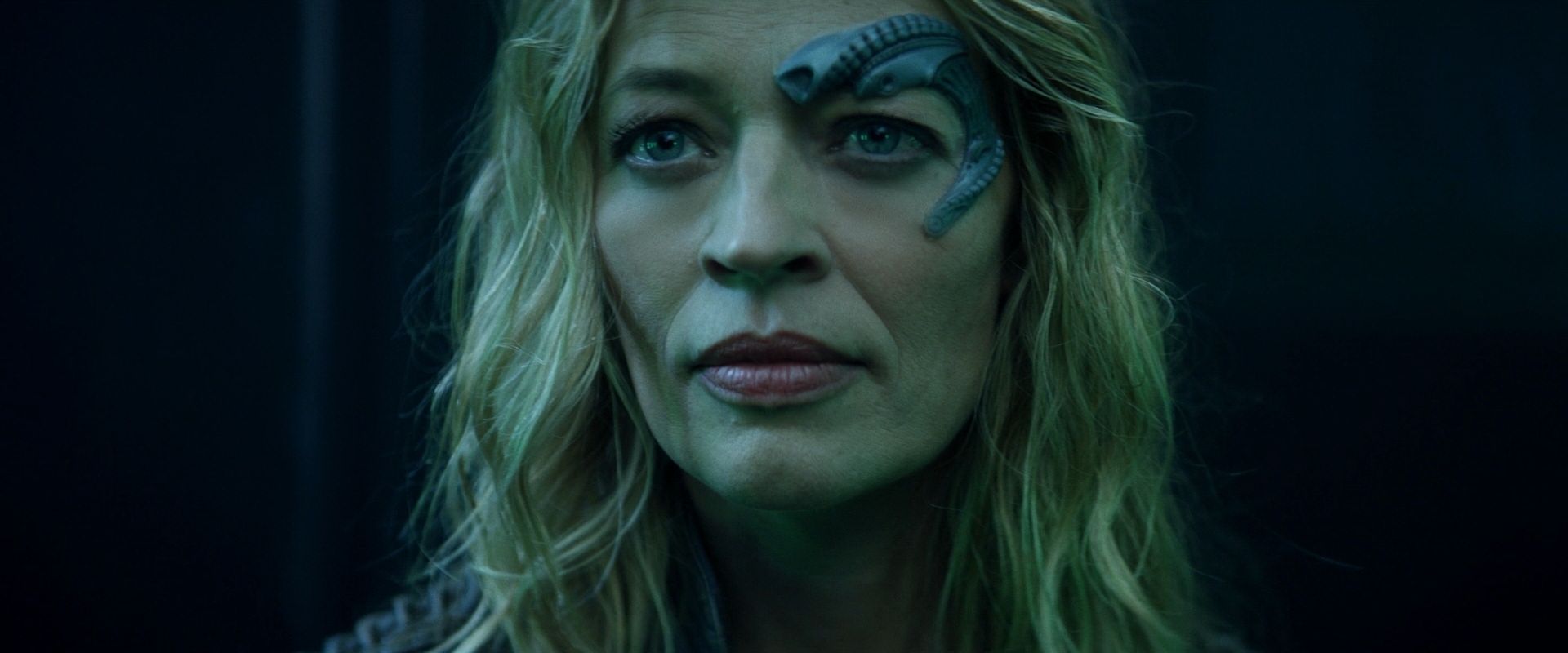 extant_StarTrek_PIC_1x08-BrokenPieces_01988.jpg