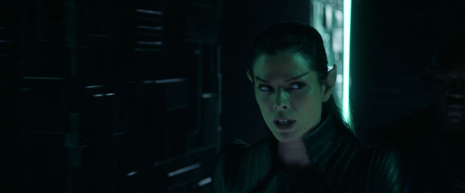 extant_StarTrek_PIC_1x08-BrokenPieces_02007.jpg