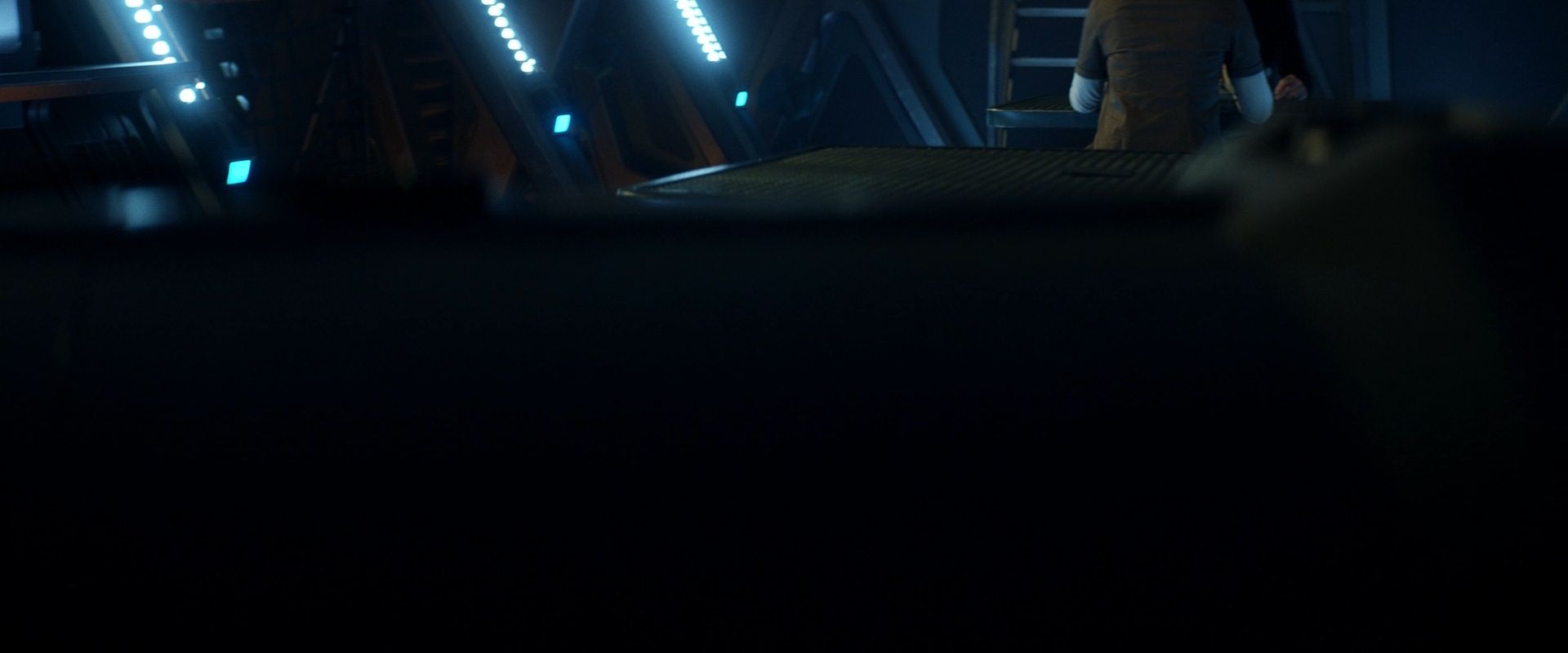 extant_StarTrek_PIC_1x08-BrokenPieces_02074.jpg