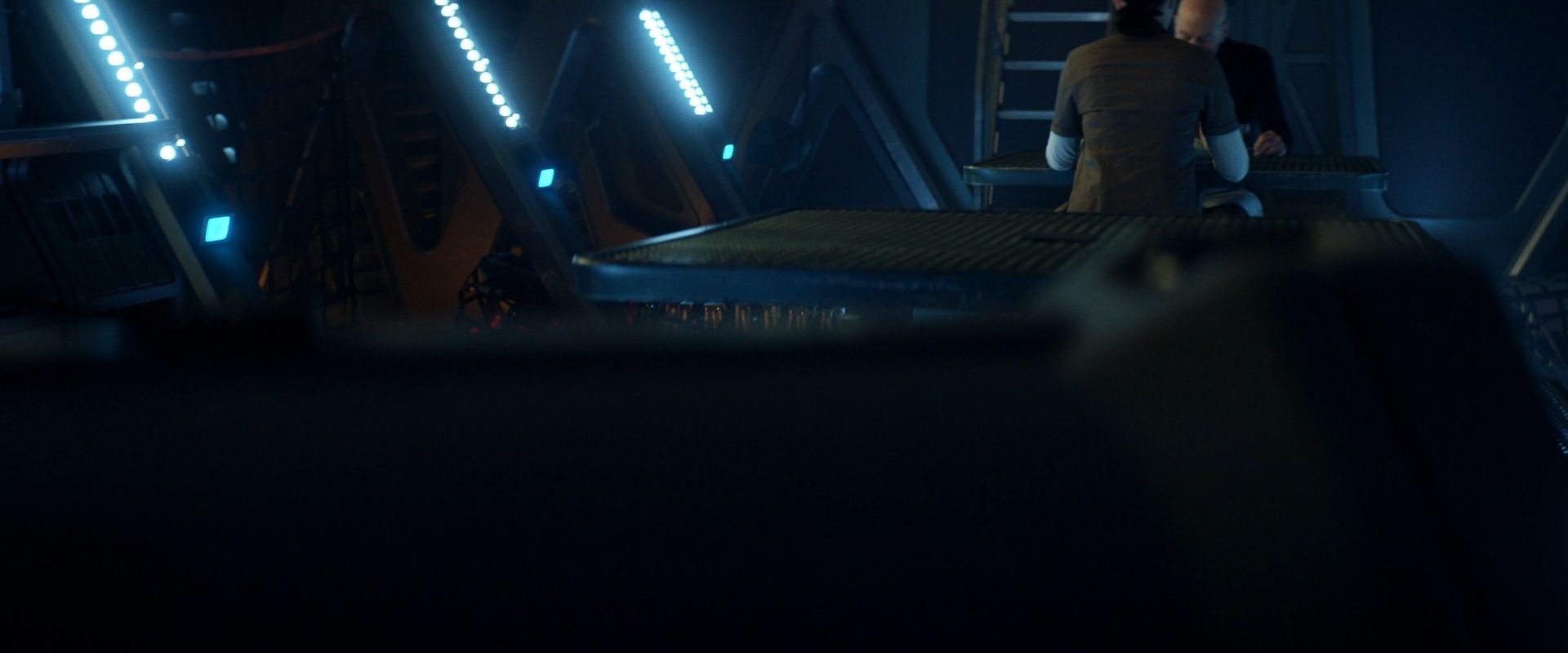 extant_StarTrek_PIC_1x08-BrokenPieces_02075.jpg