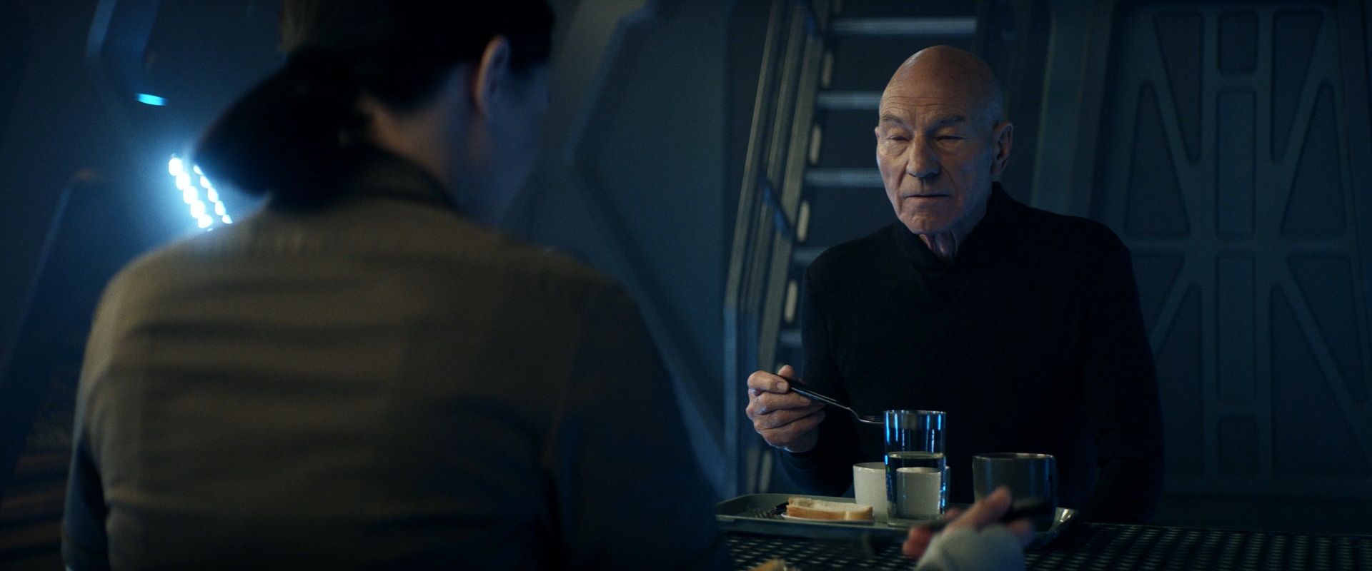 extant_StarTrek_PIC_1x08-BrokenPieces_02112.jpg