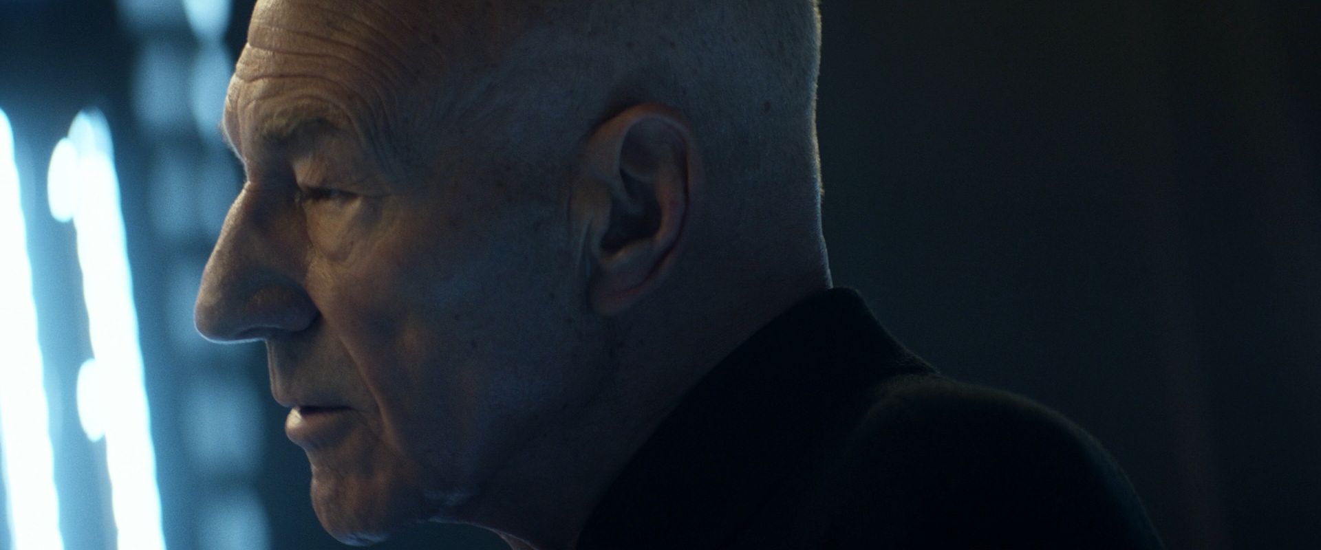 extant_StarTrek_PIC_1x08-BrokenPieces_02144.jpg