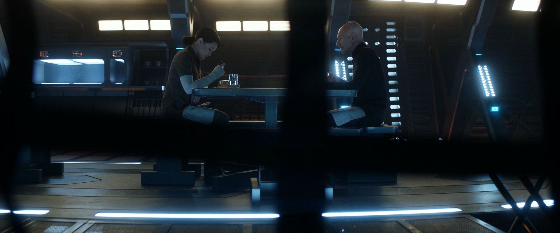 extant_StarTrek_PIC_1x08-BrokenPieces_02463.jpg