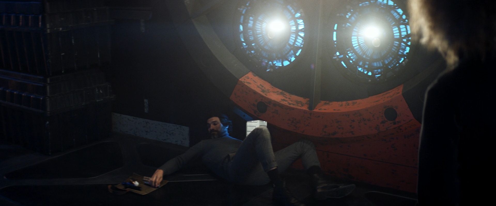 extant_StarTrek_PIC_1x08-BrokenPieces_02471.jpg