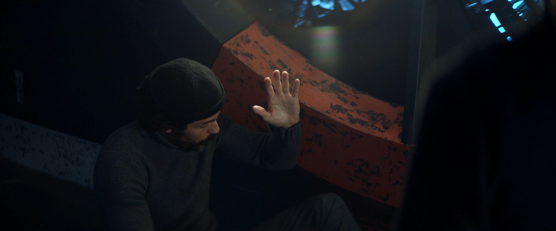 extant_StarTrek_PIC_1x08-BrokenPieces_02492.jpg