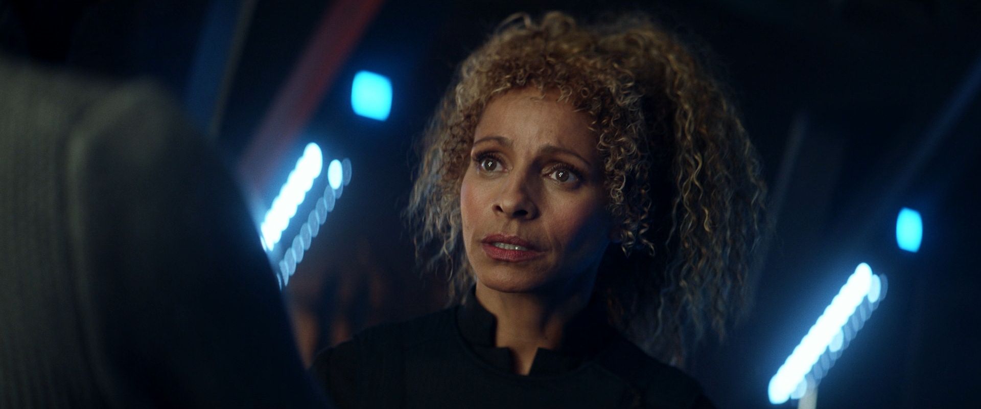 extant_StarTrek_PIC_1x08-BrokenPieces_02600.jpg