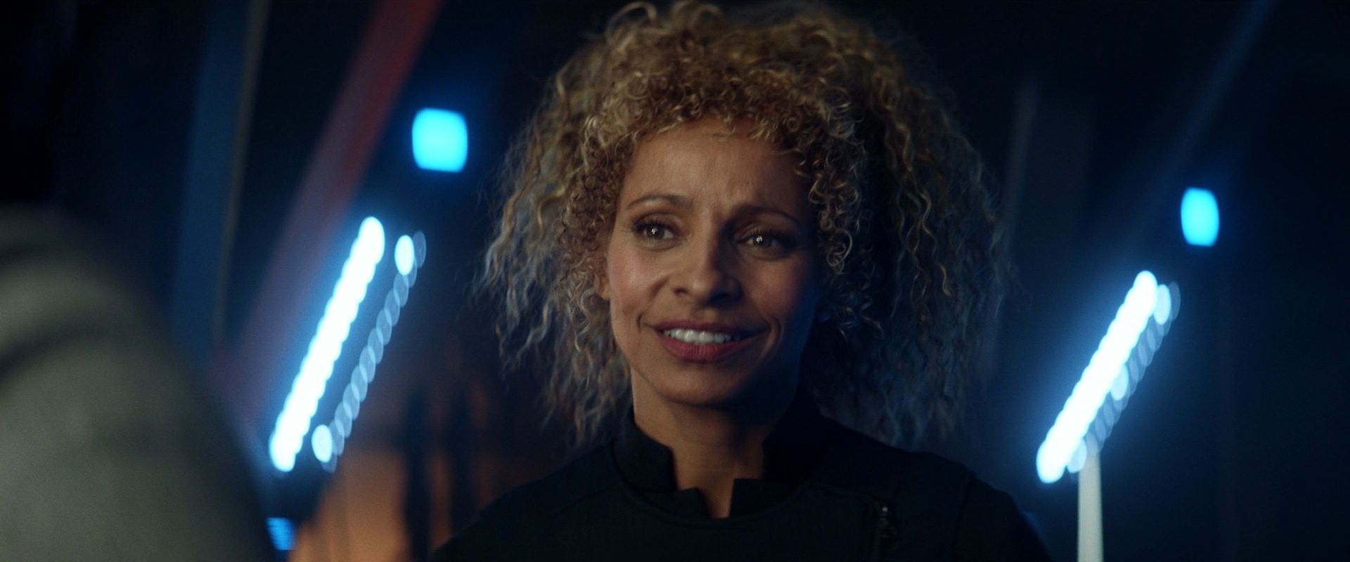 extant_StarTrek_PIC_1x08-BrokenPieces_02616.jpg