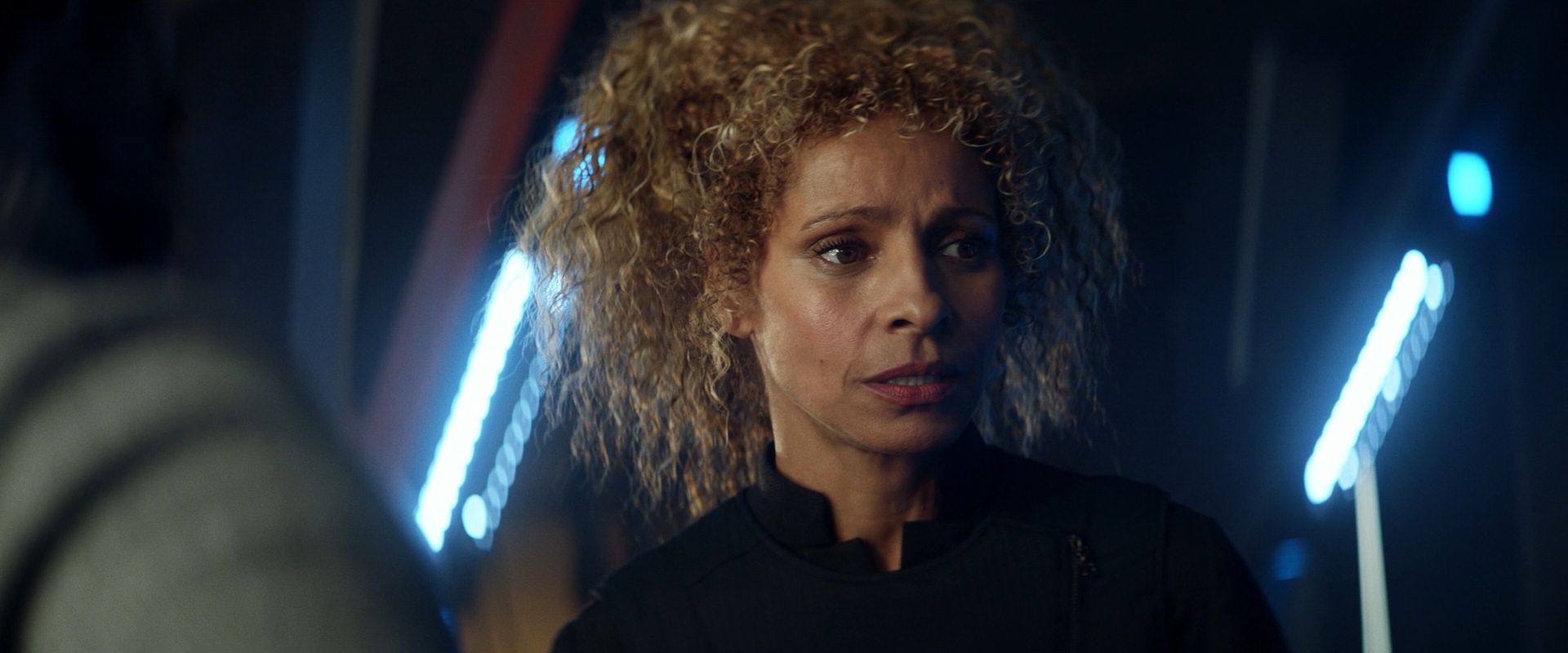 extant_StarTrek_PIC_1x08-BrokenPieces_02621.jpg