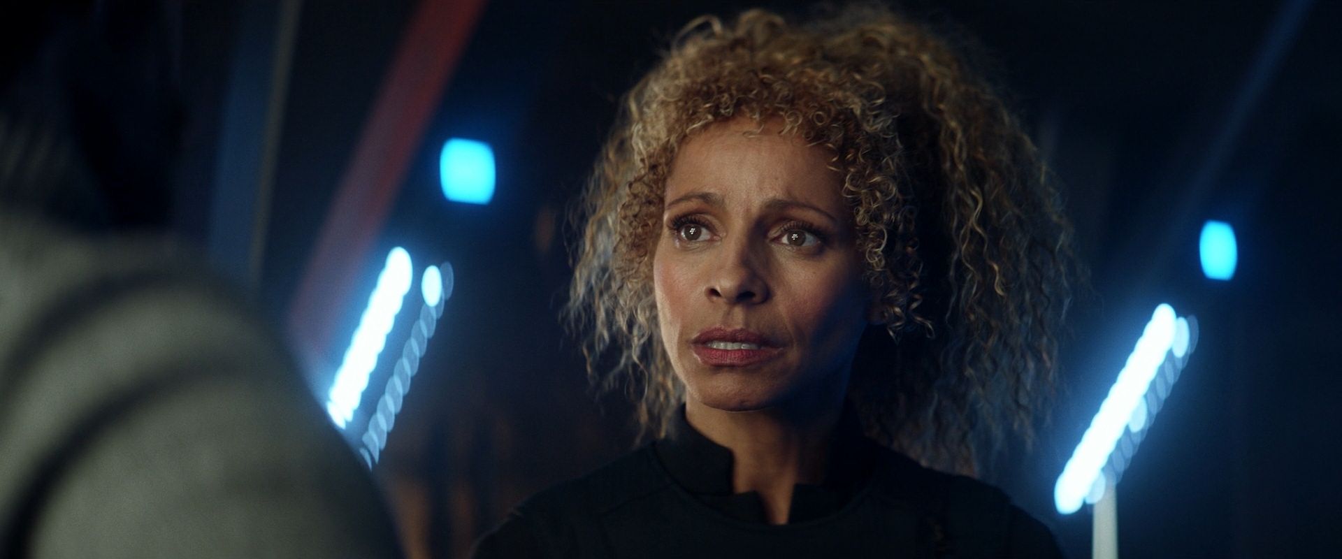 extant_StarTrek_PIC_1x08-BrokenPieces_02635.jpg