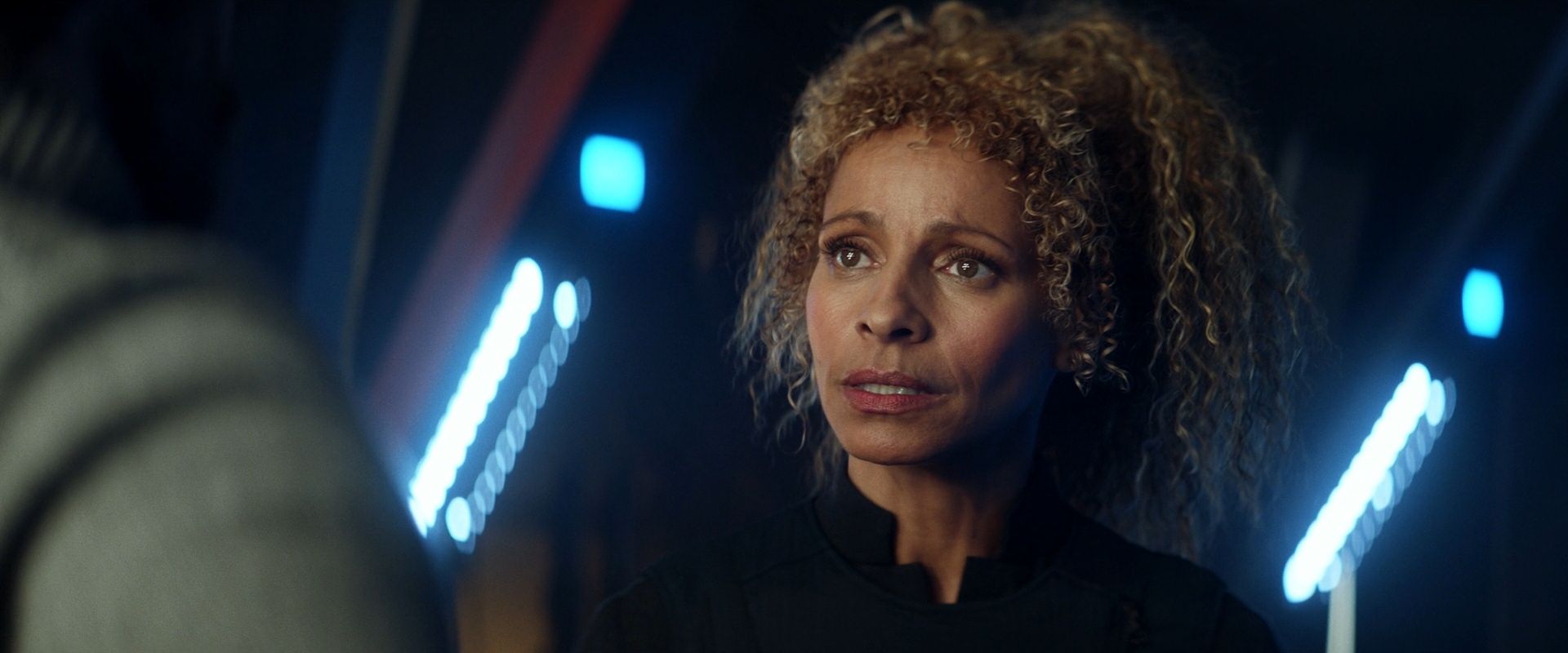 extant_StarTrek_PIC_1x08-BrokenPieces_02638.jpg