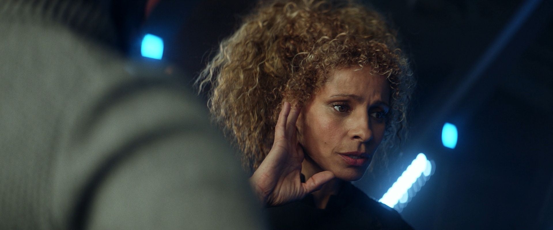 extant_StarTrek_PIC_1x08-BrokenPieces_02642.jpg