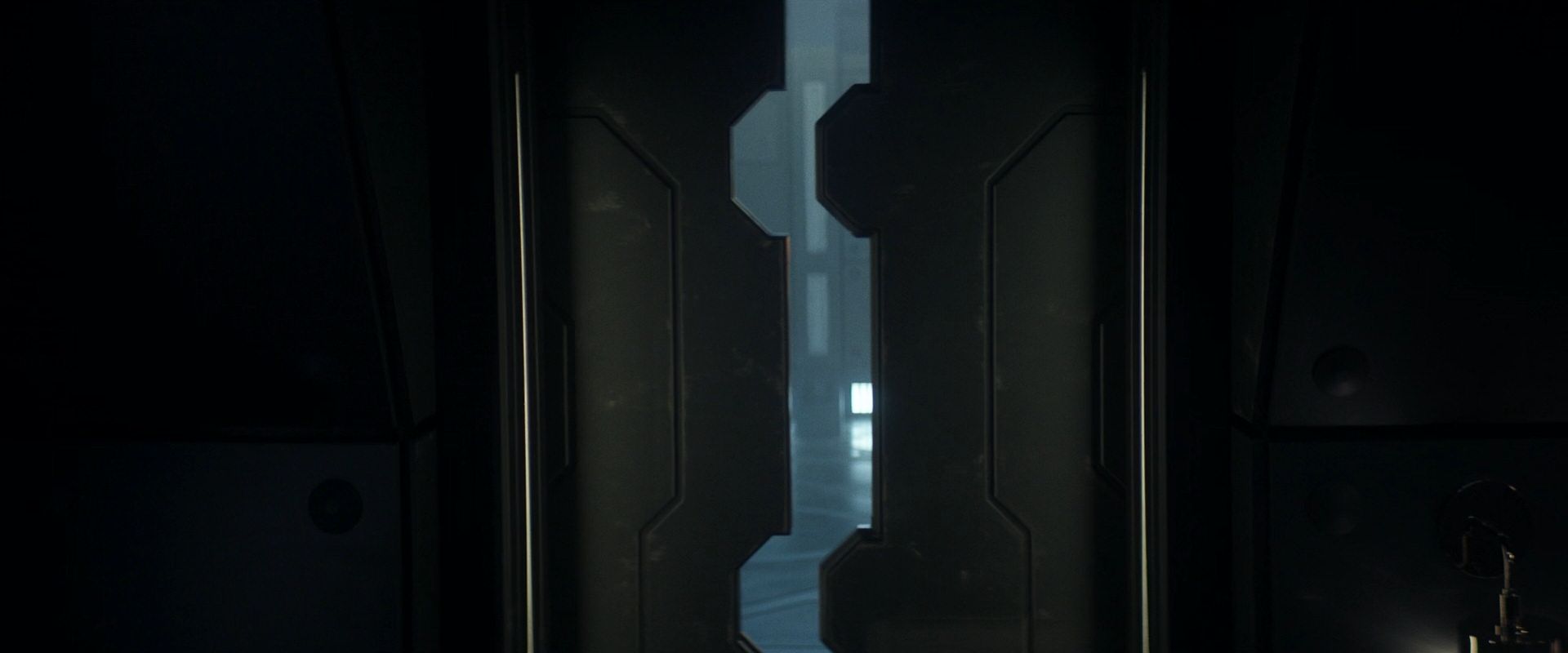 extant_StarTrek_PIC_1x08-BrokenPieces_02662.jpg