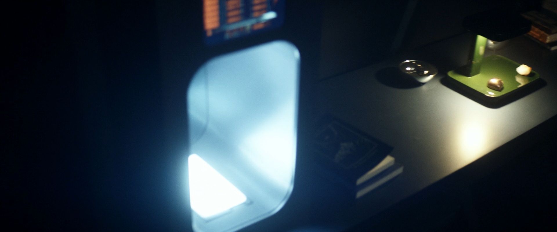 extant_StarTrek_PIC_1x08-BrokenPieces_02669.jpg
