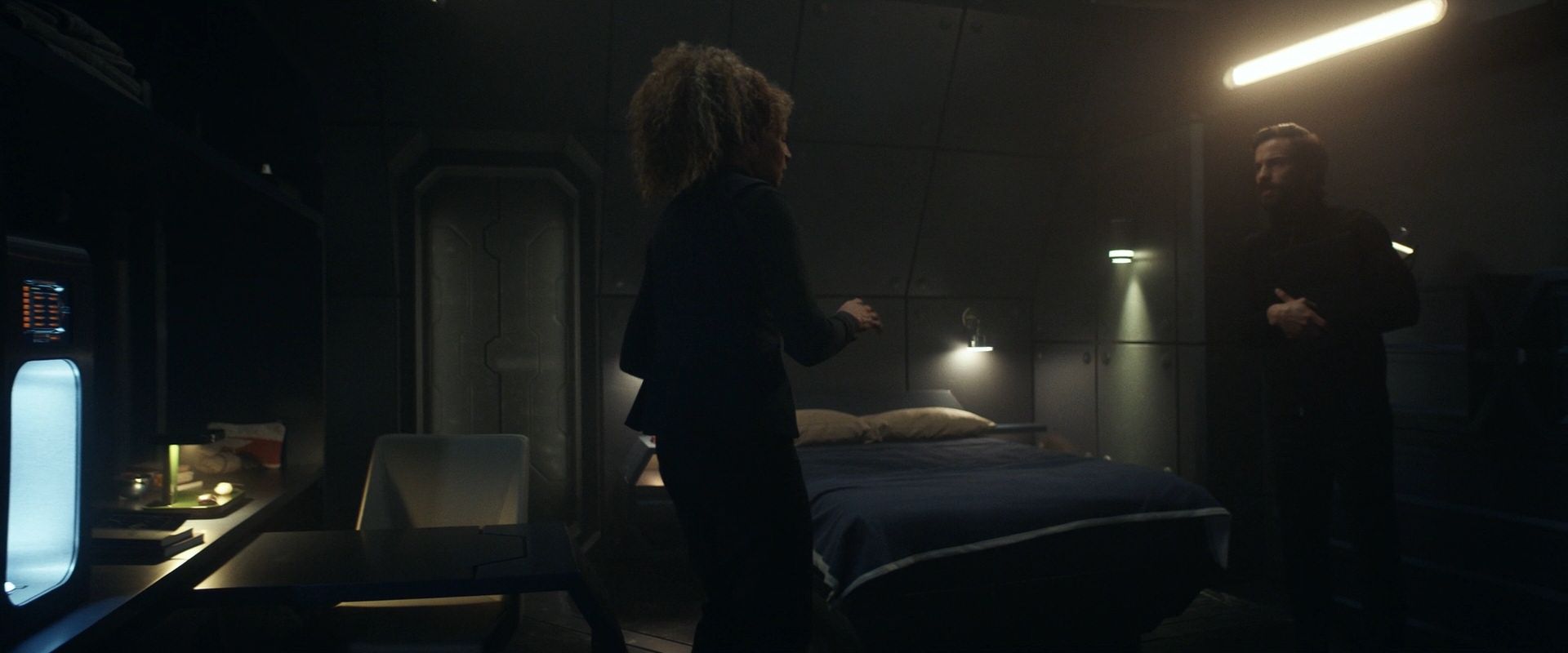 extant_StarTrek_PIC_1x08-BrokenPieces_02682.jpg