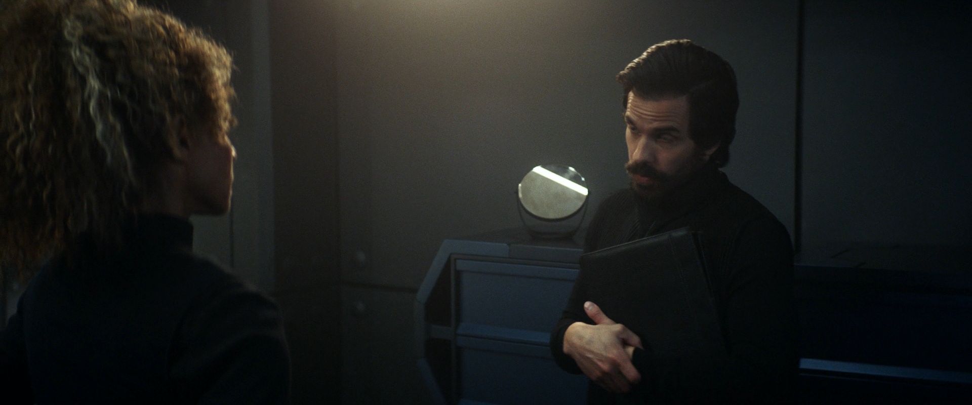 extant_StarTrek_PIC_1x08-BrokenPieces_02690.jpg