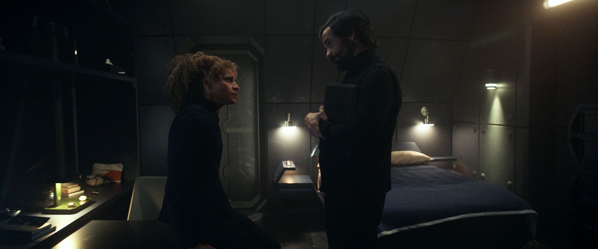 extant_StarTrek_PIC_1x08-BrokenPieces_02712.jpg