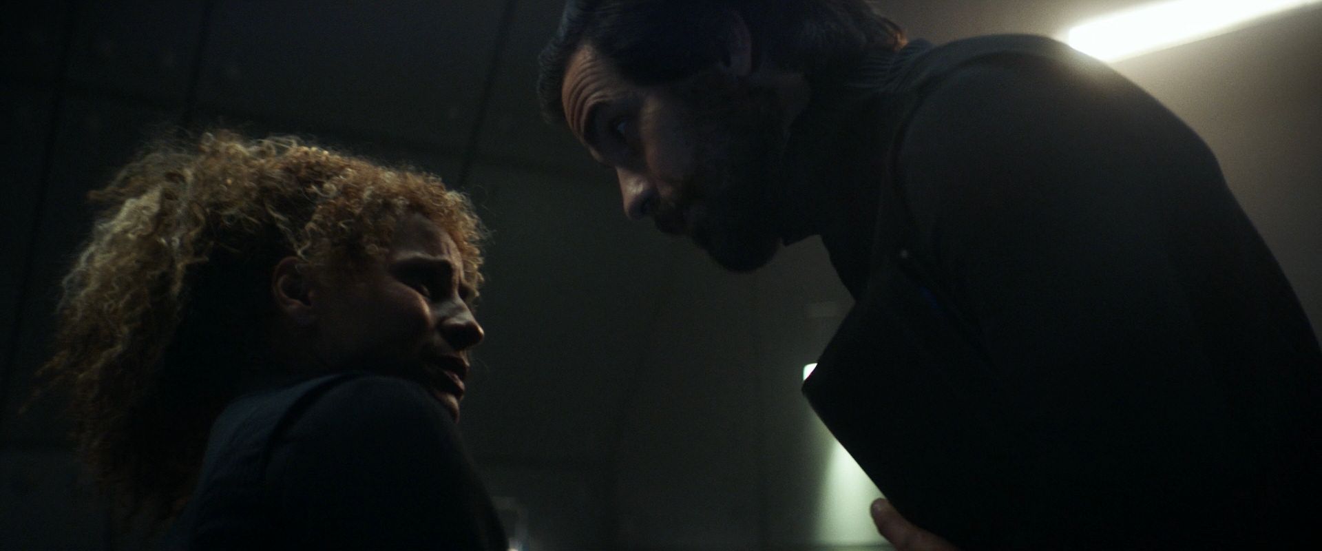 extant_StarTrek_PIC_1x08-BrokenPieces_02729.jpg
