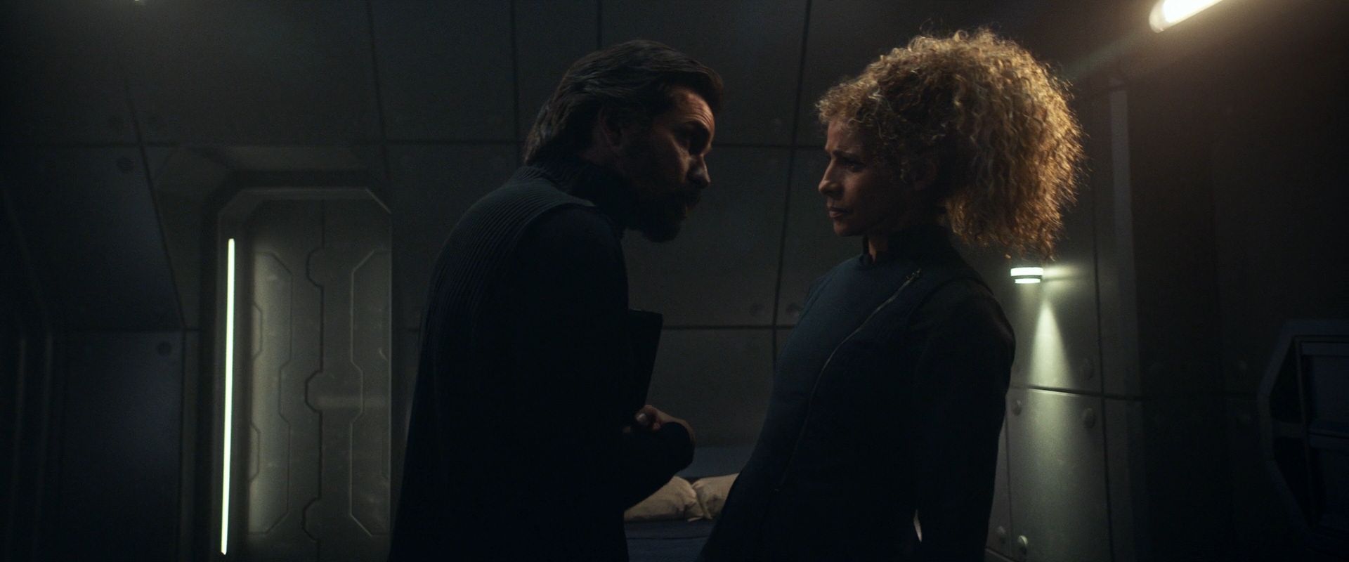 extant_StarTrek_PIC_1x08-BrokenPieces_02804.jpg