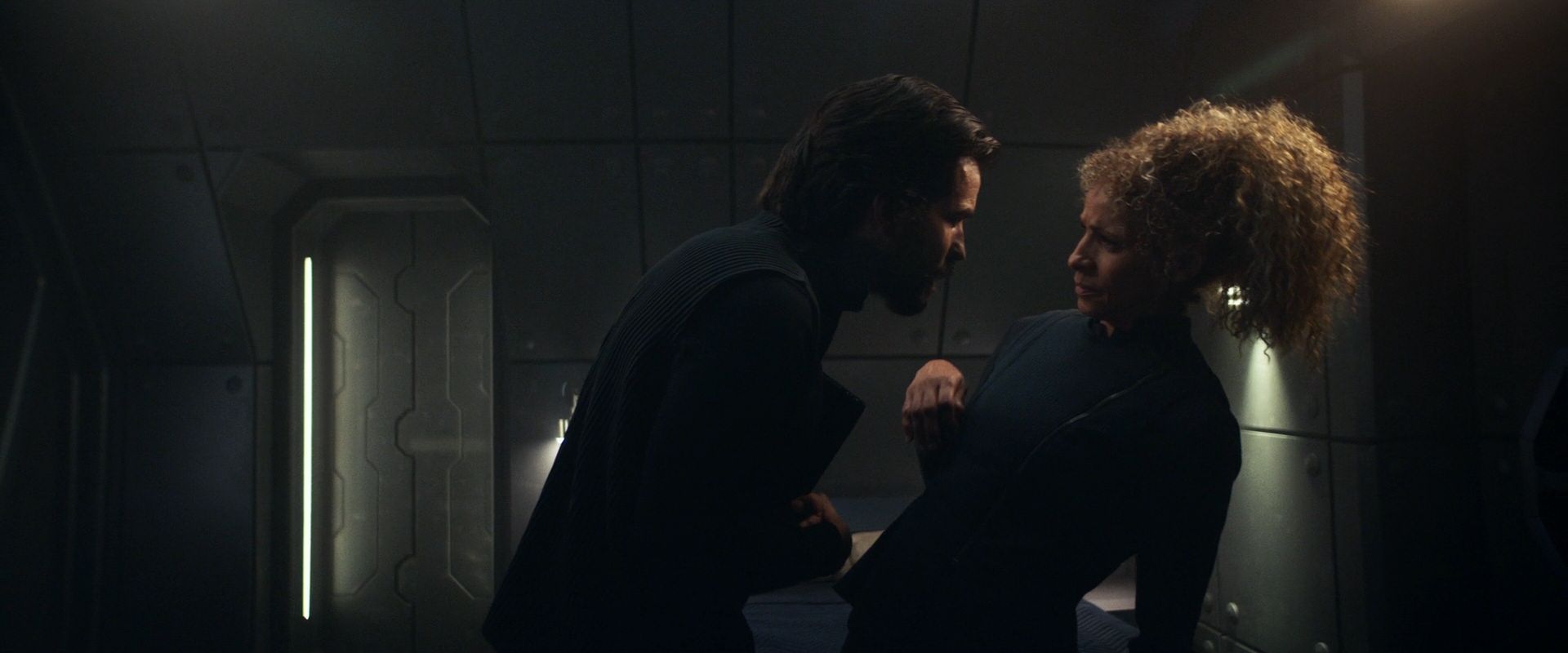 extant_StarTrek_PIC_1x08-BrokenPieces_02808.jpg