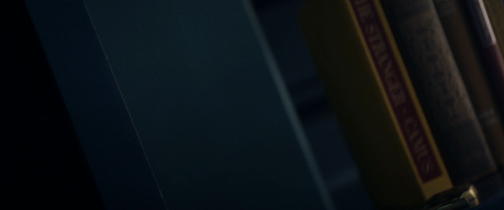 extant_StarTrek_PIC_1x08-BrokenPieces_02813.jpg