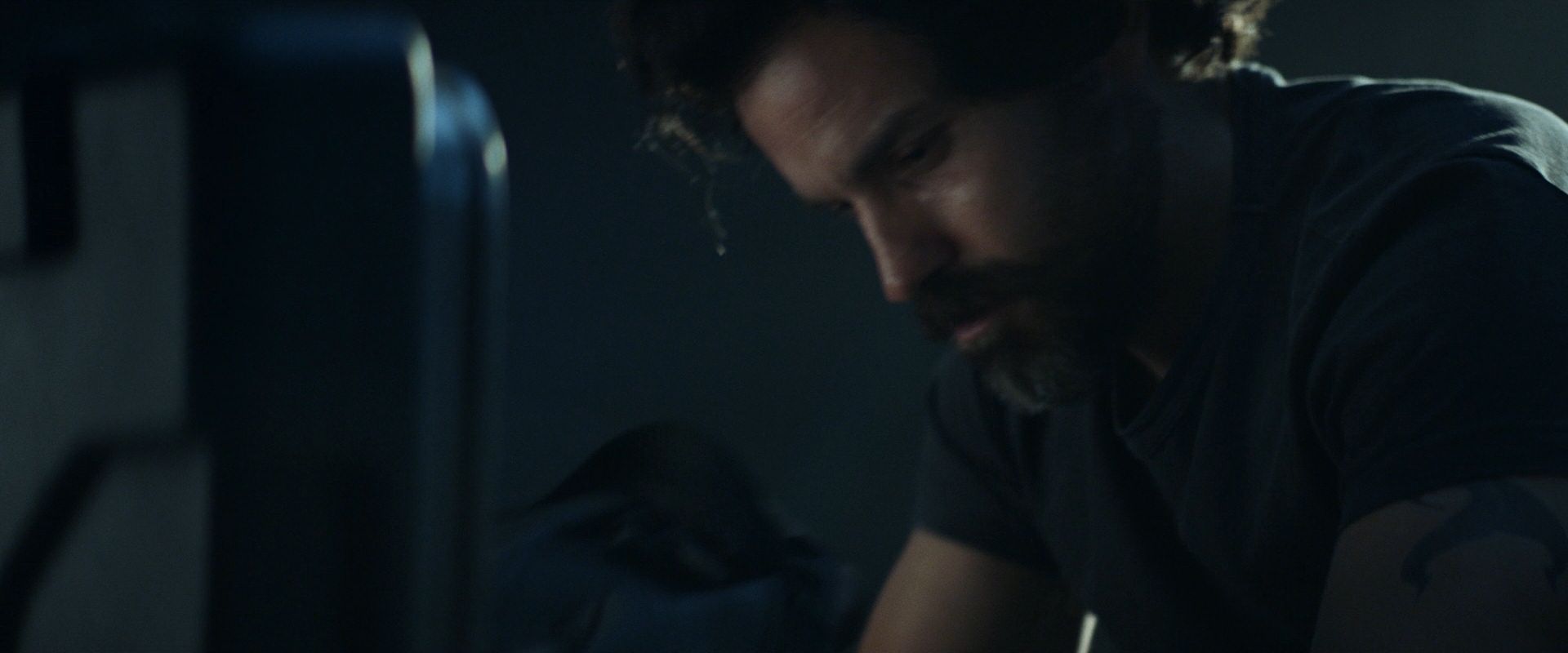 extant_StarTrek_PIC_1x08-BrokenPieces_02887.jpg