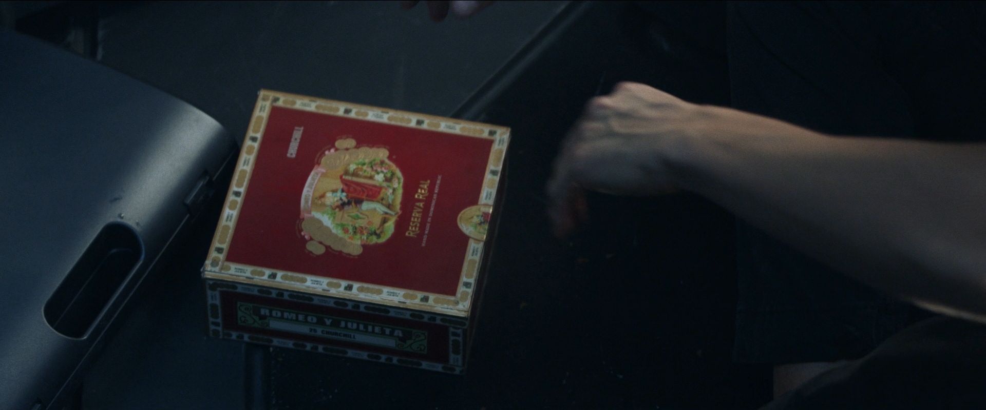 extant_StarTrek_PIC_1x08-BrokenPieces_02926.jpg