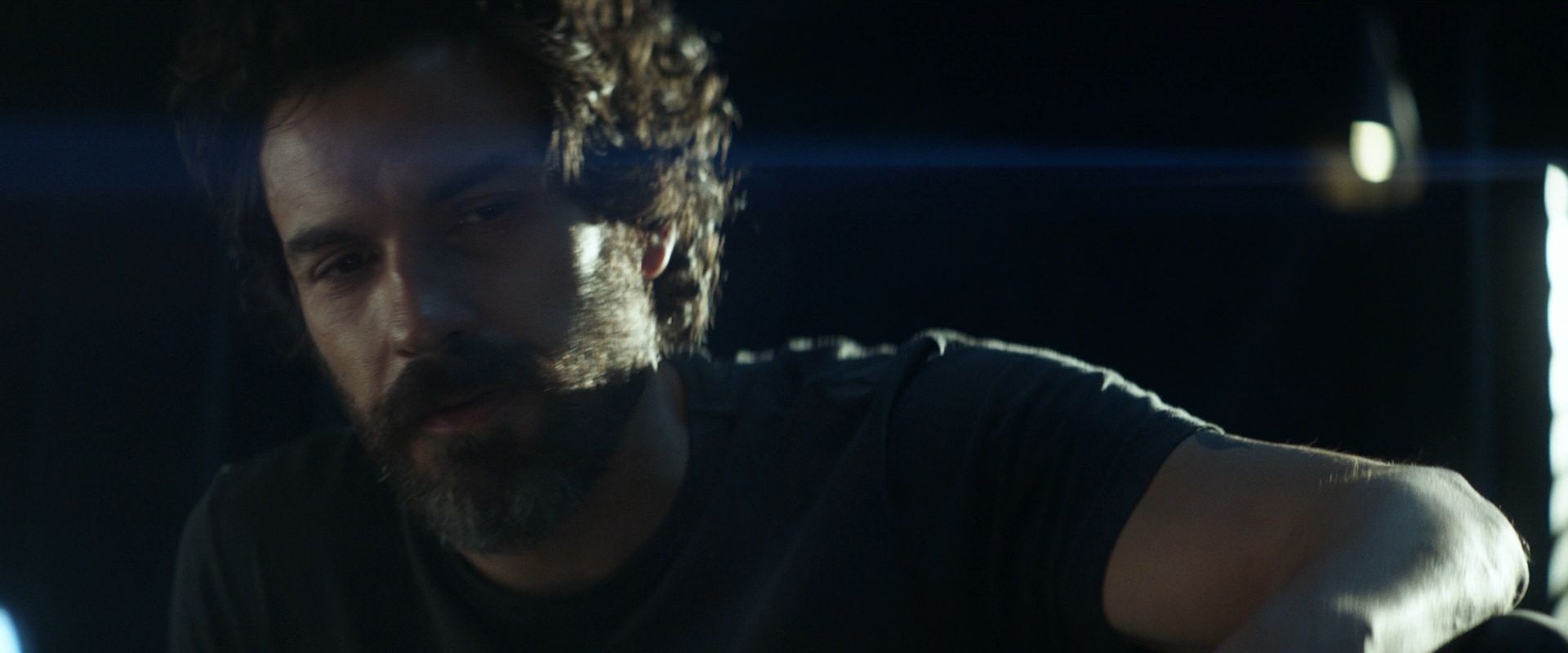 extant_StarTrek_PIC_1x08-BrokenPieces_02940.jpg