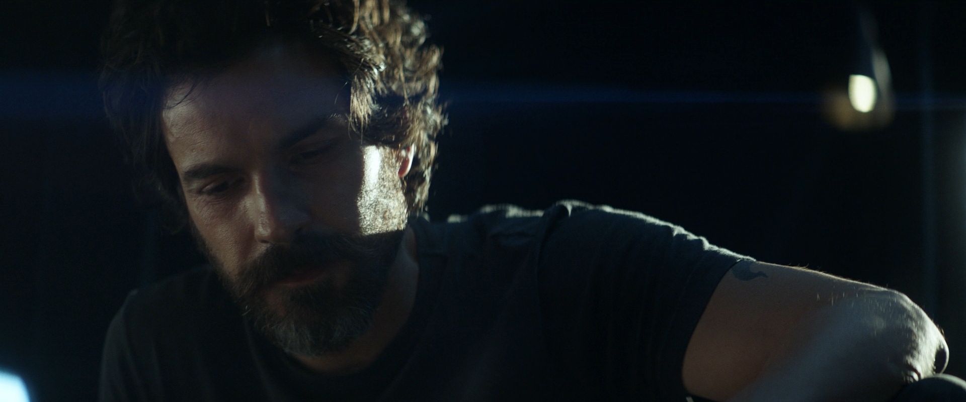 extant_StarTrek_PIC_1x08-BrokenPieces_02941.jpg