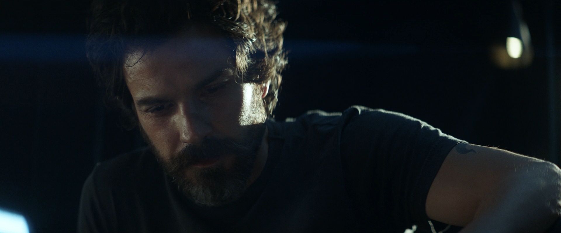 extant_StarTrek_PIC_1x08-BrokenPieces_02944.jpg