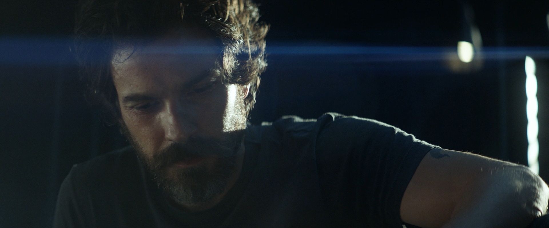 extant_StarTrek_PIC_1x08-BrokenPieces_02947.jpg