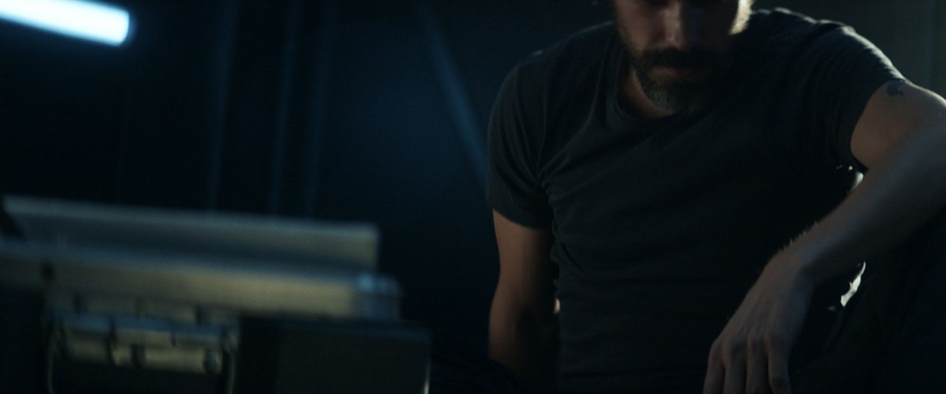 extant_StarTrek_PIC_1x08-BrokenPieces_02951.jpg