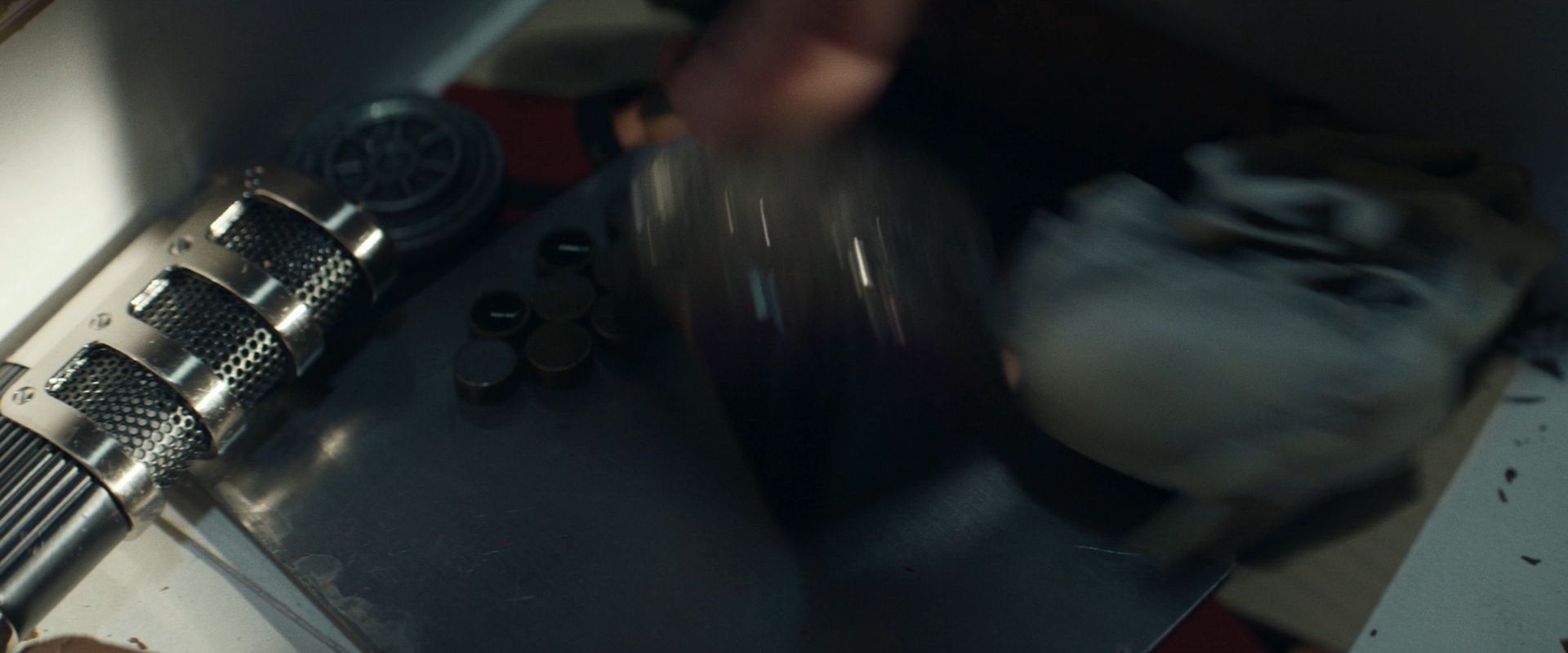 extant_StarTrek_PIC_1x08-BrokenPieces_02978.jpg