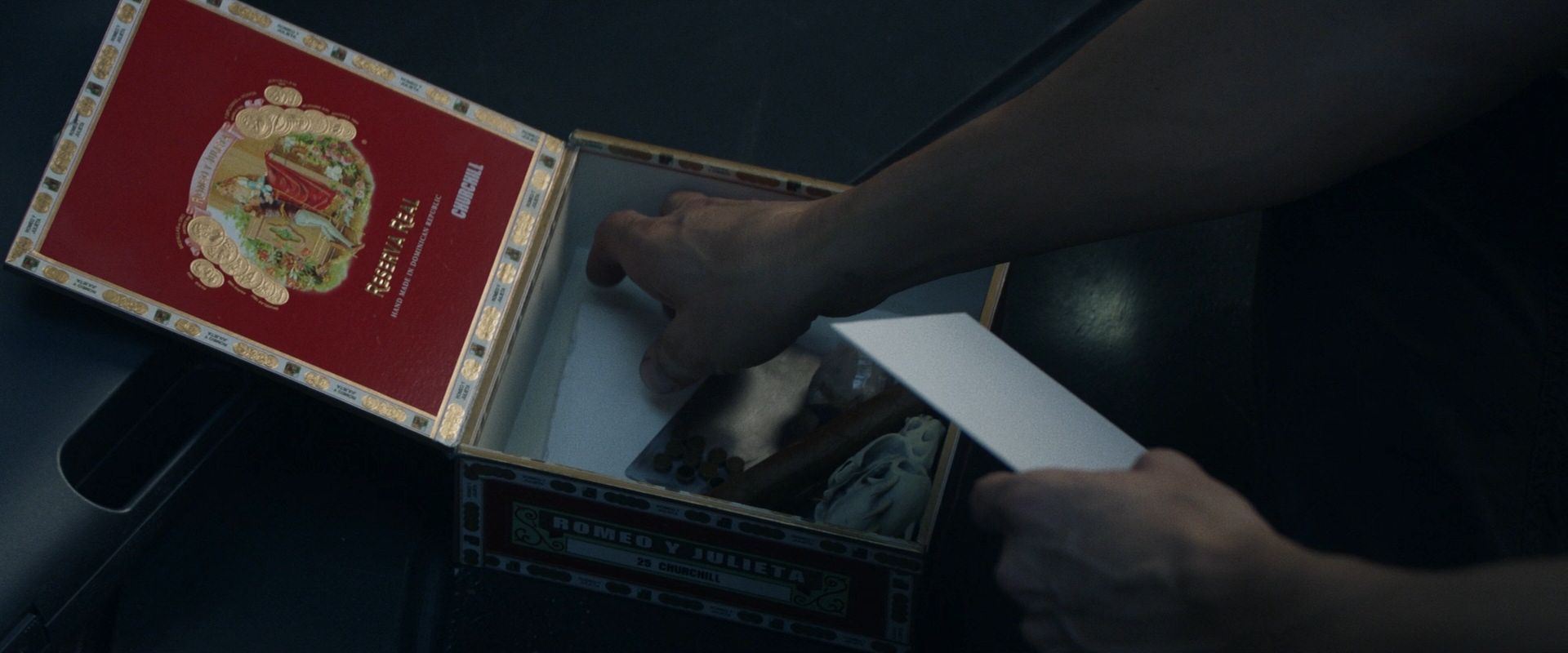 extant_StarTrek_PIC_1x08-BrokenPieces_03002.jpg