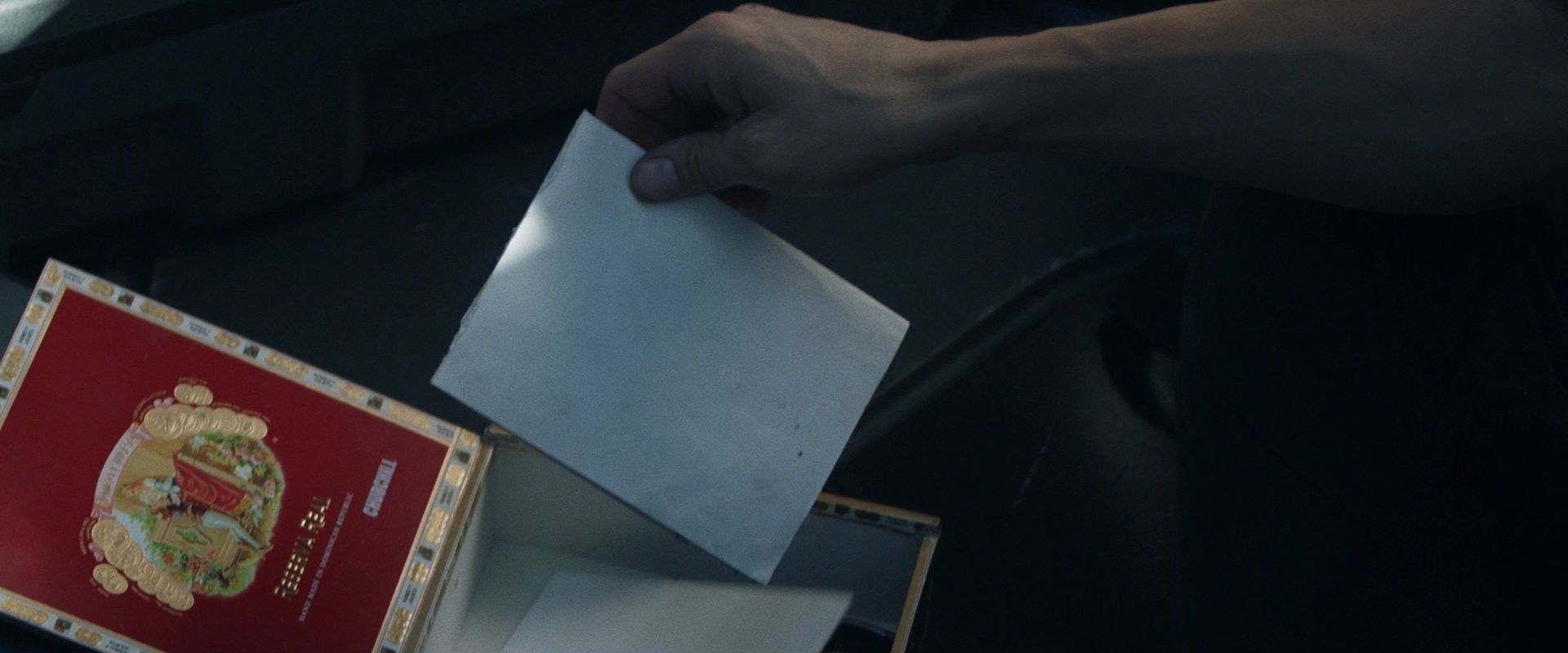 extant_StarTrek_PIC_1x08-BrokenPieces_03007.jpg