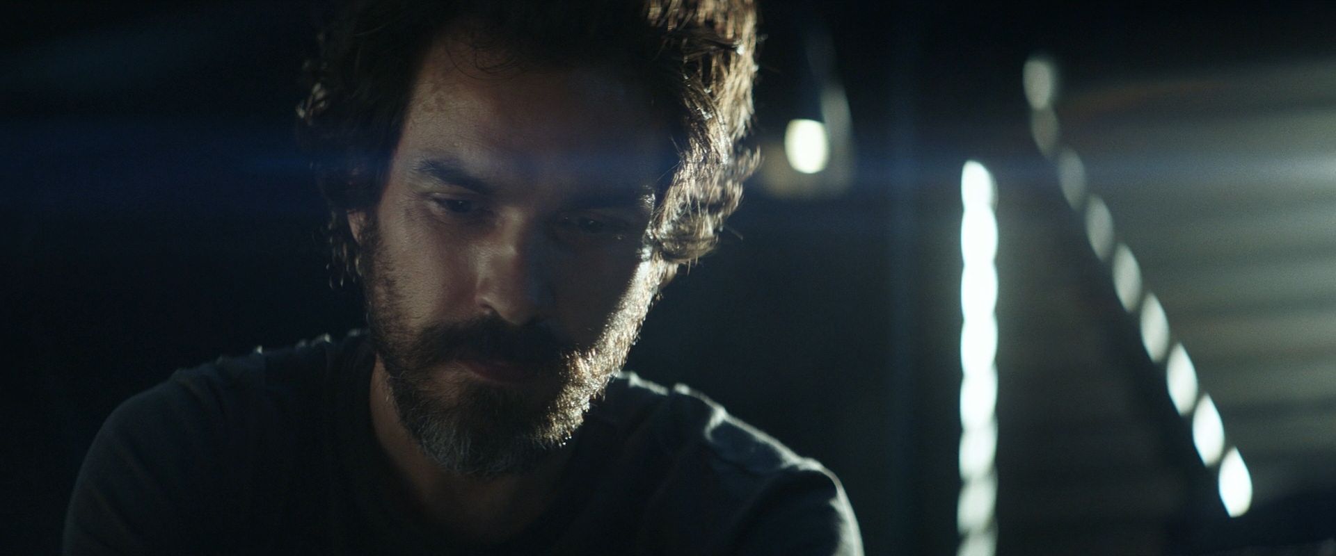 extant_StarTrek_PIC_1x08-BrokenPieces_03010.jpg