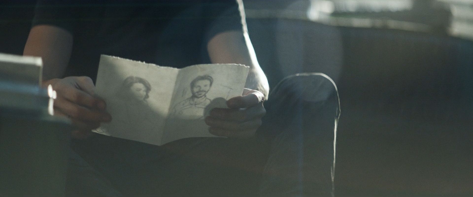extant_StarTrek_PIC_1x08-BrokenPieces_03012.jpg