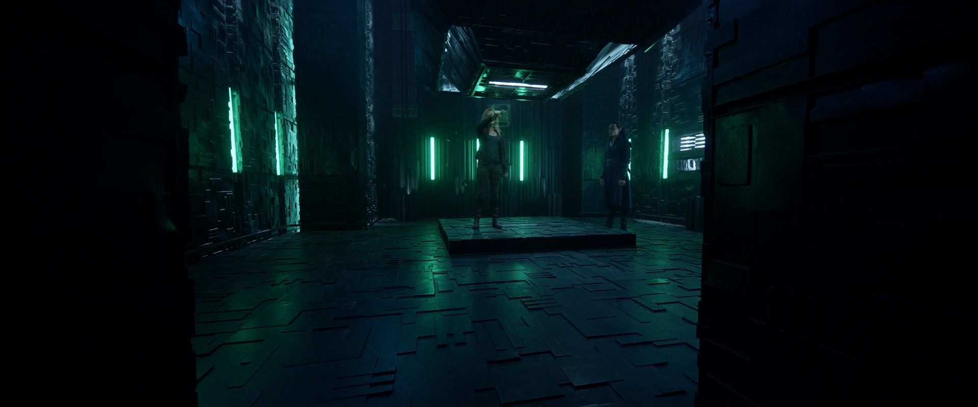 extant_StarTrek_PIC_1x08-BrokenPieces_03032.jpg