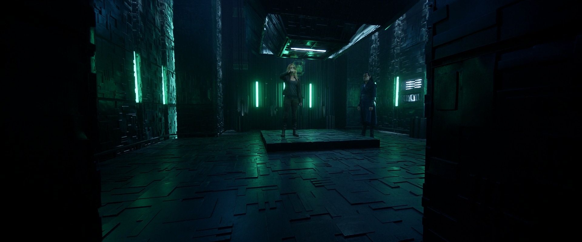 extant_StarTrek_PIC_1x08-BrokenPieces_03034.jpg